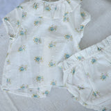 Conjunto tapa fraldas branco com flores